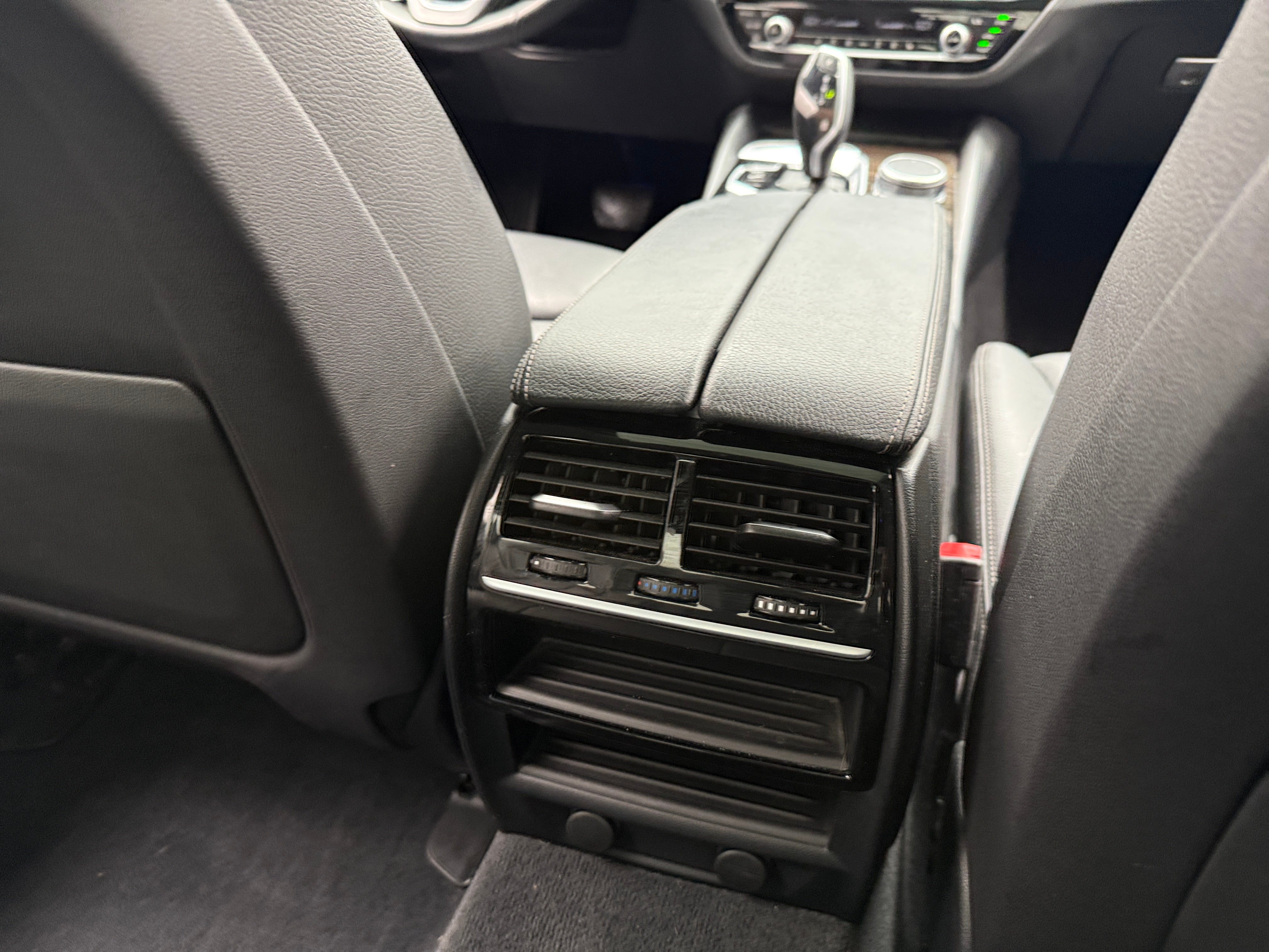 bmw 5 series 2019 WBAJE5C54KWE66458 image bmw 5 series 2019 WBAJE5C54KWE66458 image